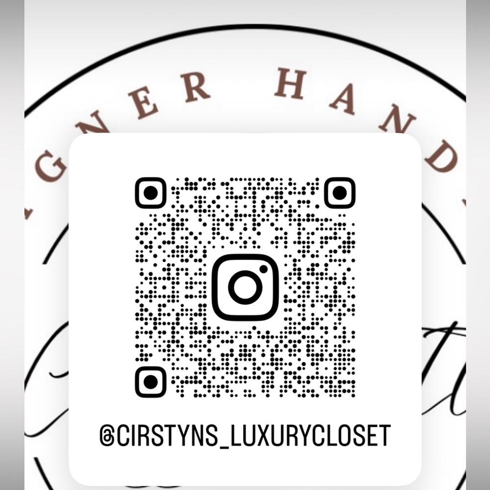 FOLLOW ME / SHARE ME ! ON INSTAGRAM FOR UPDATES!! 
  @cirstyns_luxurycloset